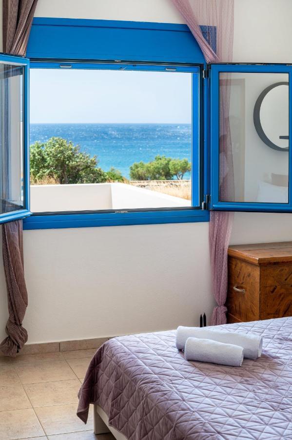Sea View Pine House Villa Makrýgialos Exteriör bild